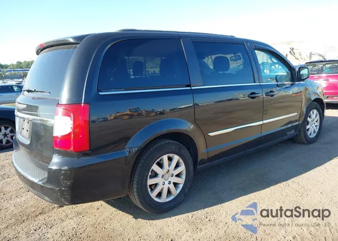 2013 Chrysler Town & Country Touring z USA, uszkodzony, nr VIN 2C4RC1BG7DR631693